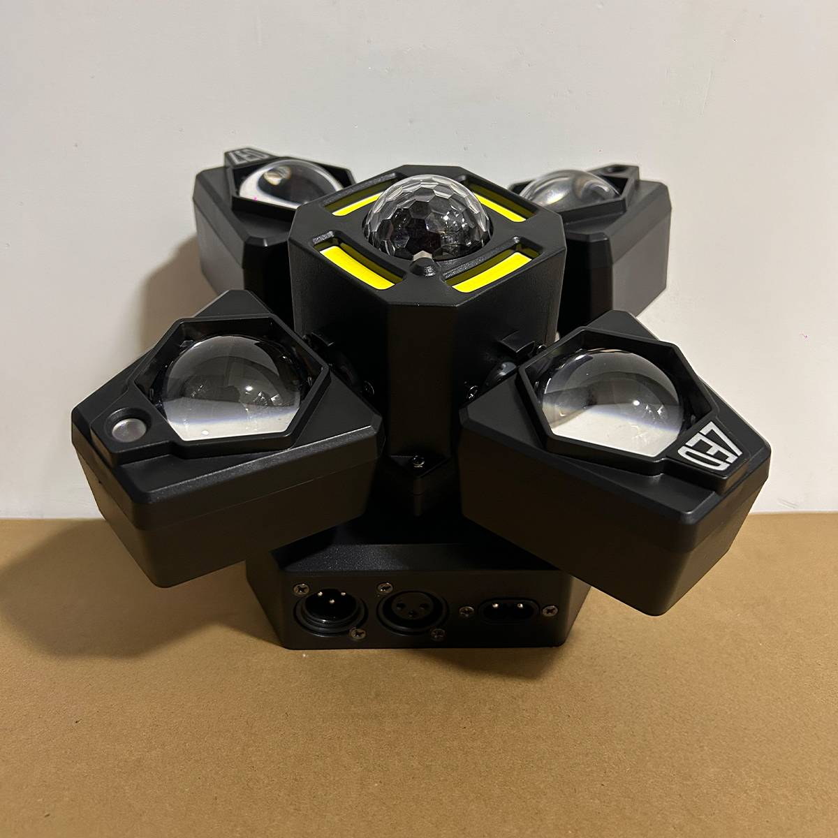 ESCANER DE LUZ DE 4 BRAZOS CON LASER Y CORTADORA - Imagen 4