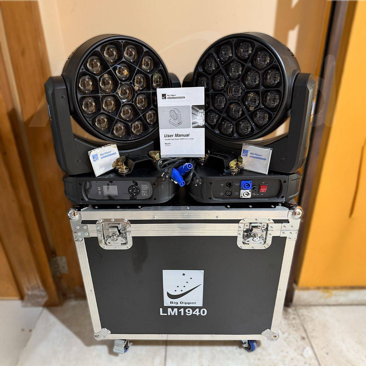 KIT DE 2 CABEZAS MOVILES WASH BIG DIPPER 19X40W MAS FLYGHT CASE - Imagen 2